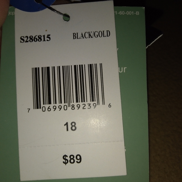 Dress - Picture 4 of 5